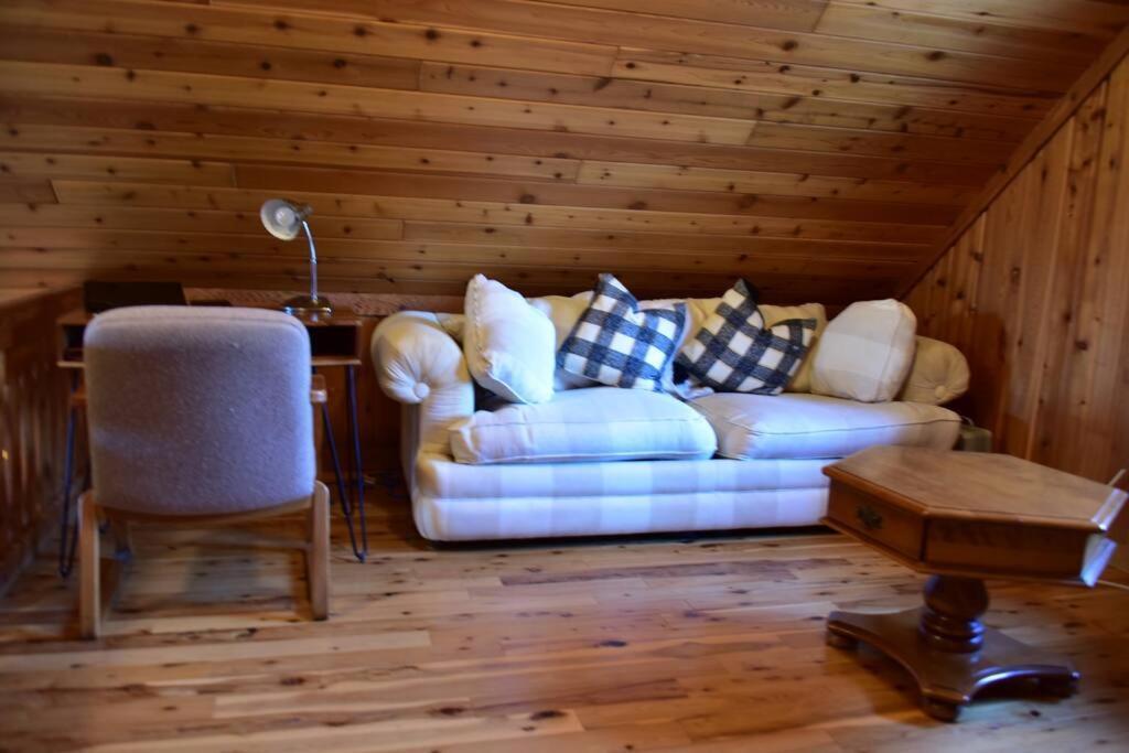 Quiet And Comfy 3Bed/2Bath - Chalet With Hot Tub. Cedar Exterior foto